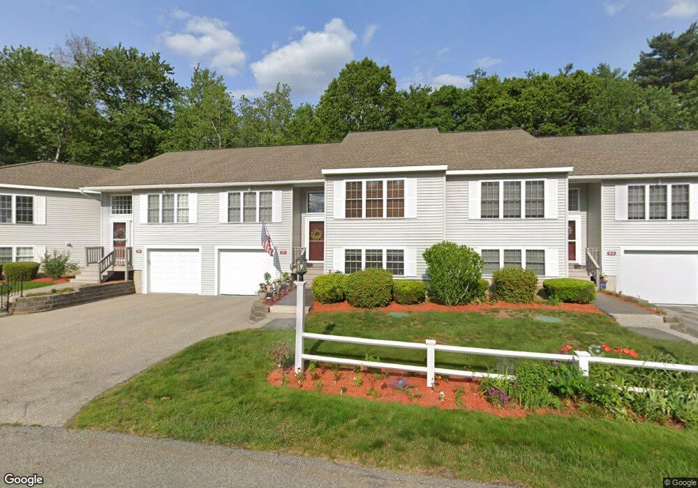 21 Norfolk St unit 4, Hampstead, NH 03841 - photo 1