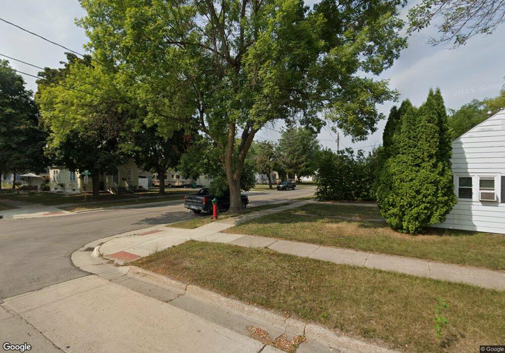 812 9th Ave SE, Austin, MN 55912 - photo 1