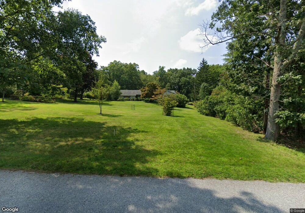 451 Buckhorn Dr, Belvidere, NJ 07823 - photo 1