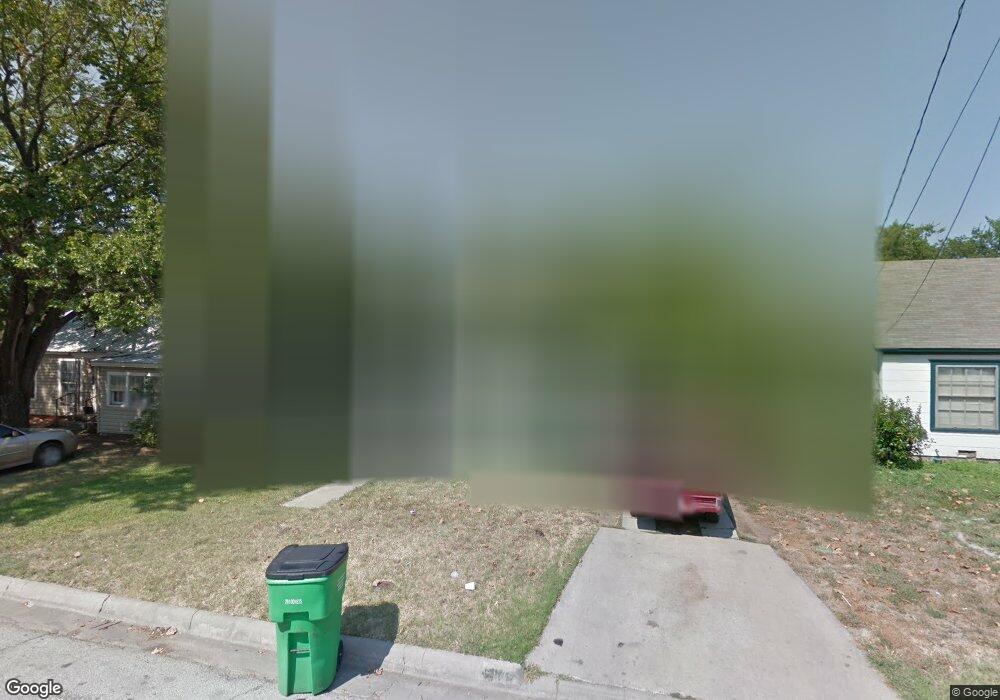 1003 N Clements St, Gainesville, TX 76240 - photo 1