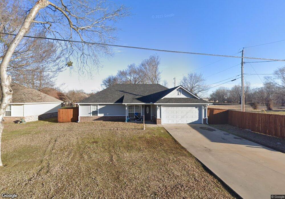 529 W Cherokee St, Sperry, OK 74073 - photo 1