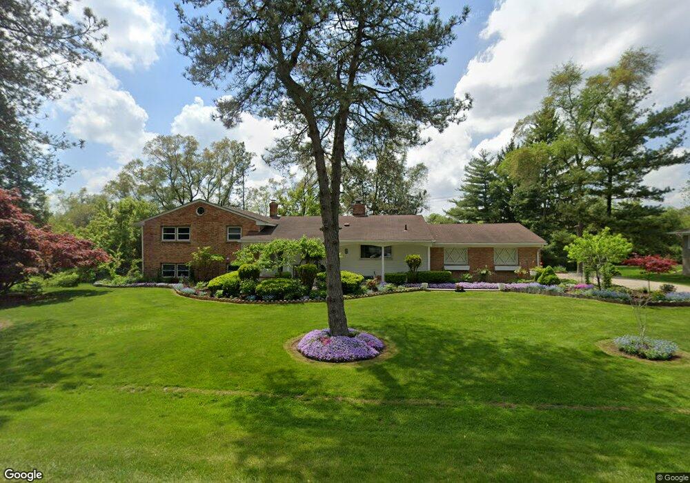 3062 Devon Brook Dr, Bloomfield Hills, MI 48302 - photo 1