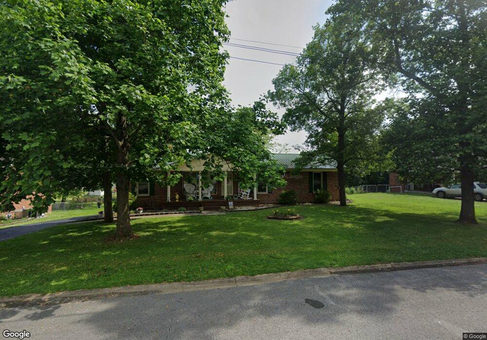 105 Drake Dr, Shelbyville, TN 37160 - photo 1