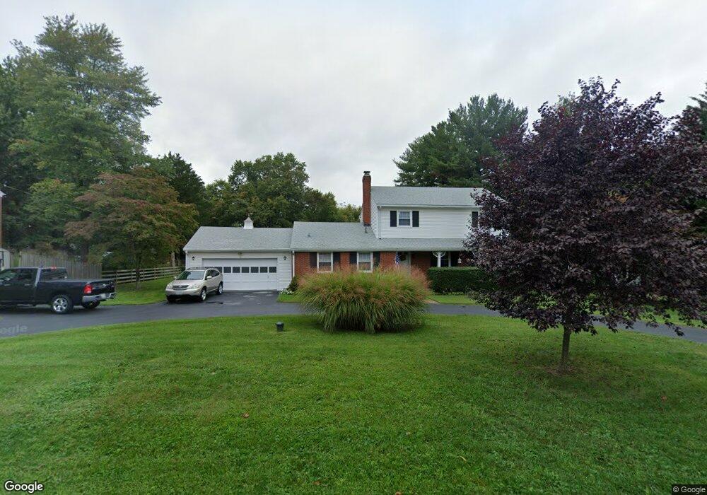 17717 Silcott Springs Rd, Purcellville, VA 20132 - photo 1