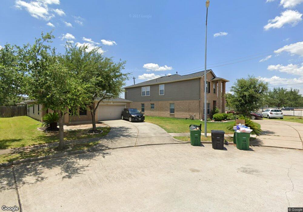 10302 Southover Ct, Houston, TX 77075 - photo 1