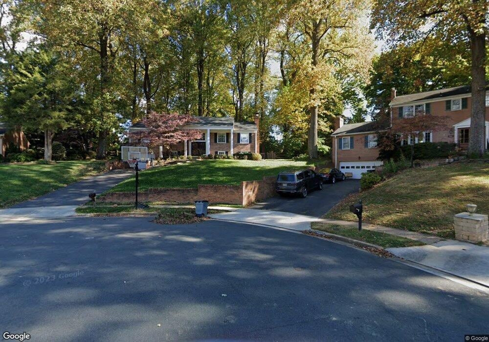 7802 Ariel Way, McLean, VA 22102 - photo 1