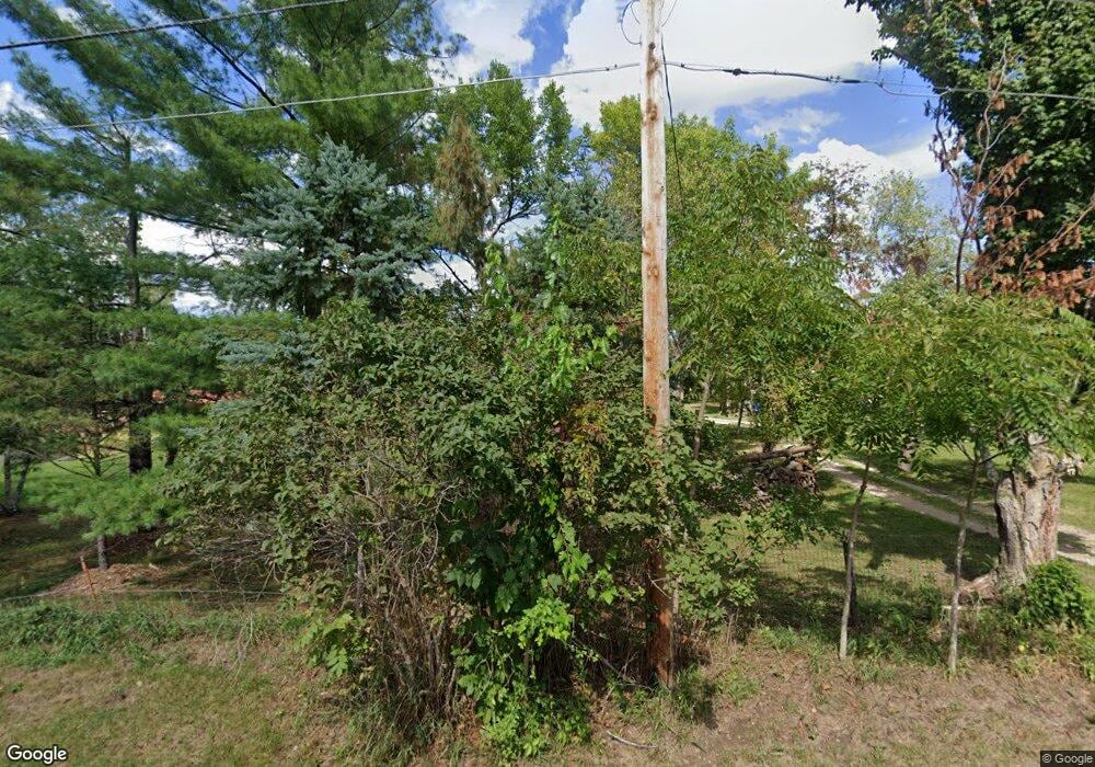 4930 Broadway Dr SE, Cedar Rapids, IA 52403 - photo 1