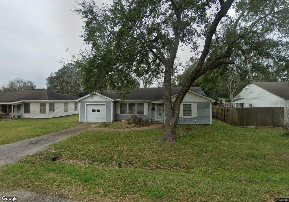312 George St, Alvin, TX 77511 - photo 1