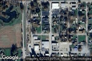 102 E Thompson St, Cayuga, IN 47928
