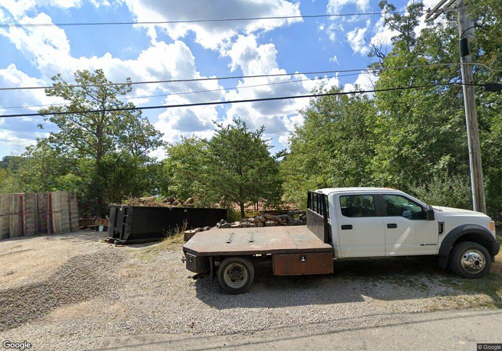 11191 W Grandview Dr, Columbus, IN 47201 - photo 1