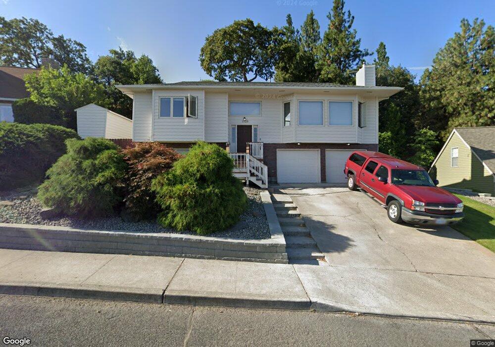 1920 Quinton St, the Dalles, OR 97058 - photo 1