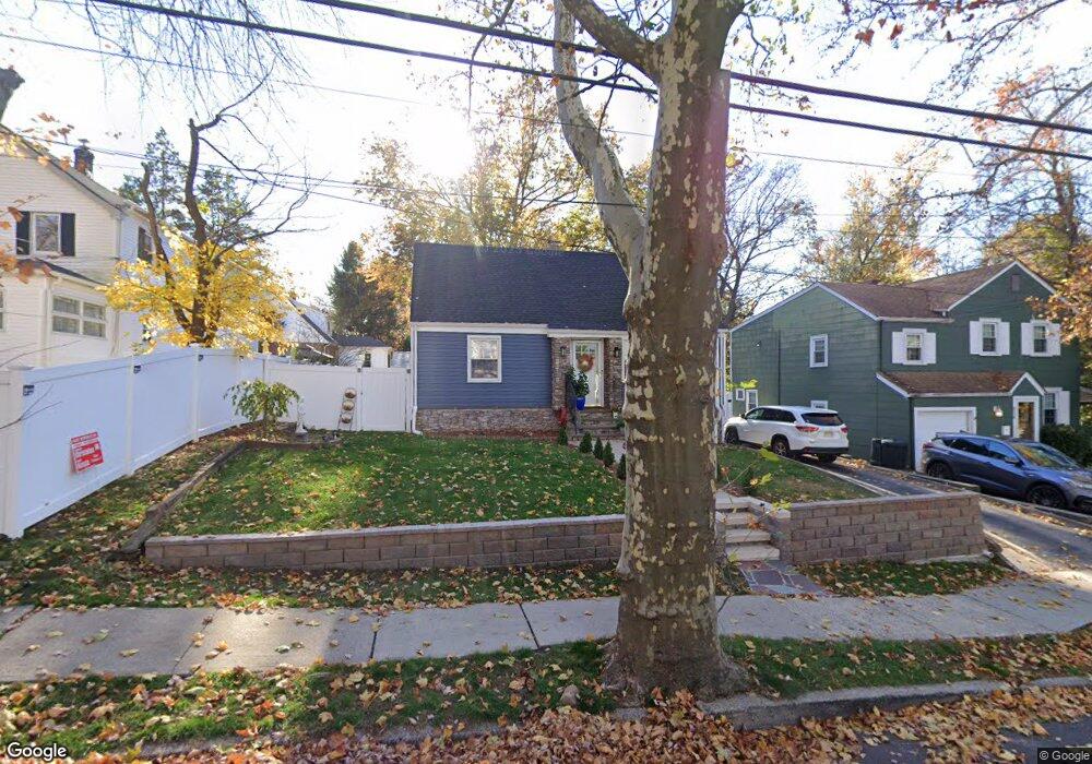 654 Elm Ave, Ridgefield, NJ 07657 - photo 1