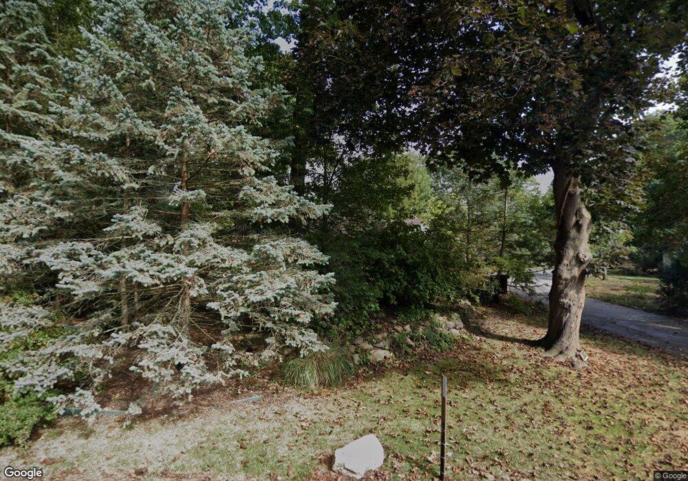 5985 Crabtree Rd, Bloomfield Hills, MI 48301 - photo 1