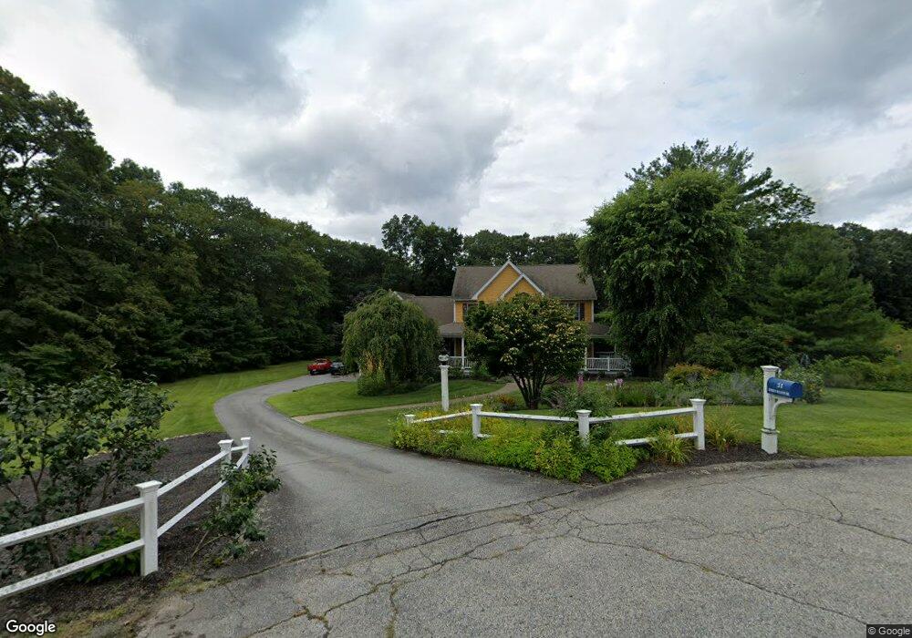 31 Hidden Meadow Dr, Cumberland, RI 02864 - photo 1