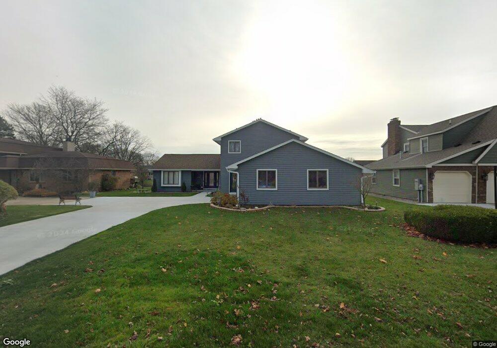 2900 Woodstock Cir, Port Huron, MI 48060 - photo 1