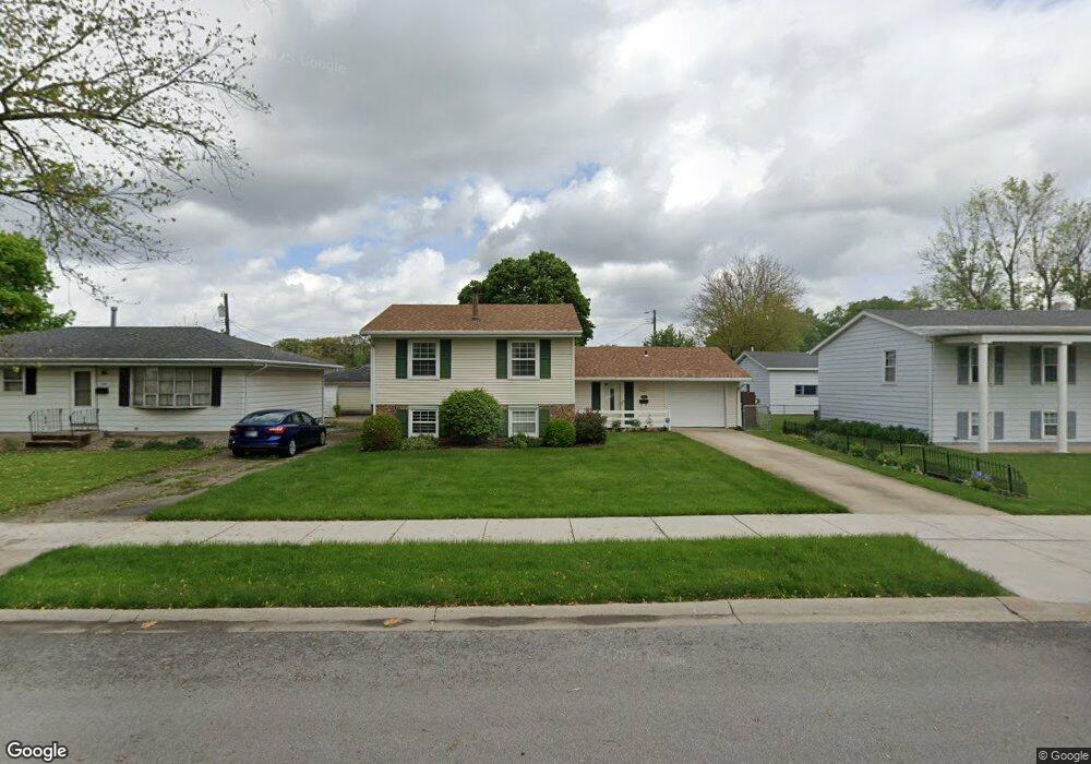 326 Minter Dr, Griffith, IN 46319 - photo 1