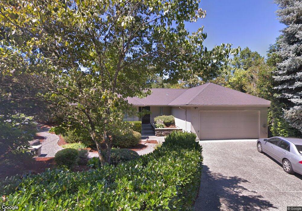 3985 99th Ave SE, Mercer Island, WA 98040 - photo 1