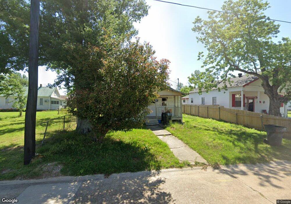 122 N Moss St, Lake Charles, LA 70601 - photo 1