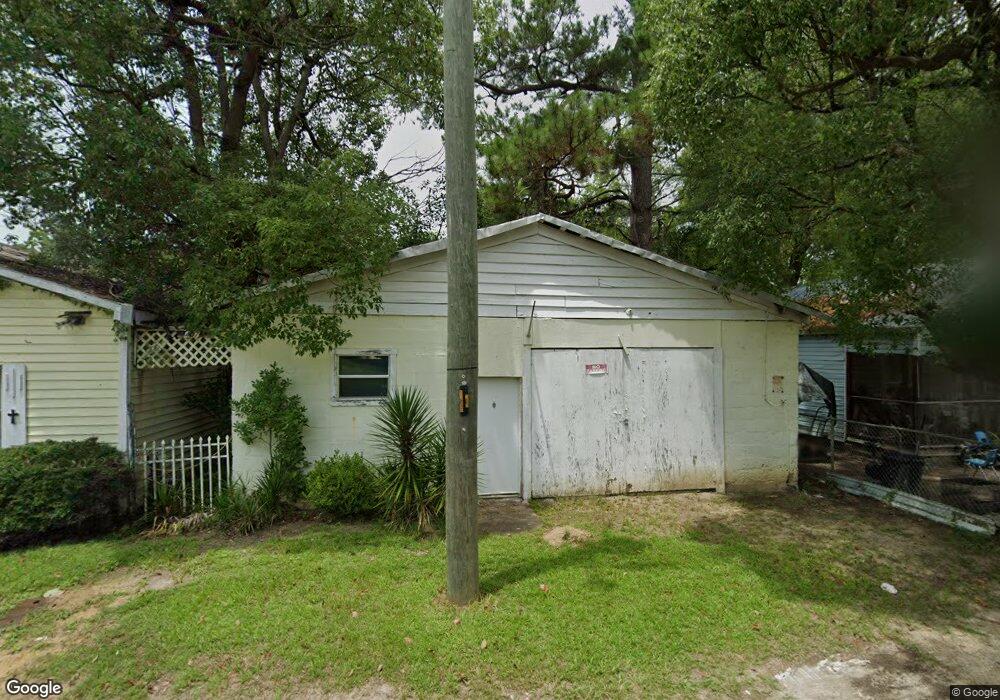 411 2nd St, Moultrie, GA 31768 - photo 1