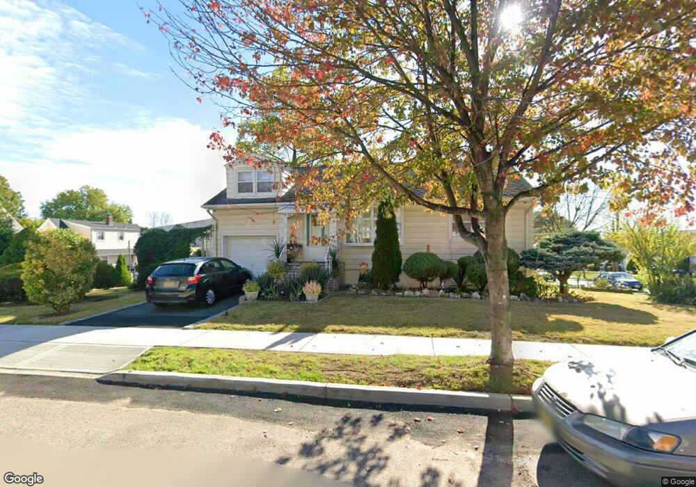 37 Meadow Ln, Clifton, NJ 07012 - photo 1