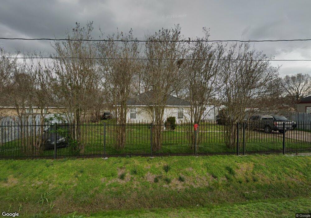 2006 Ferguson Way, Houston, TX 77088 - photo 1