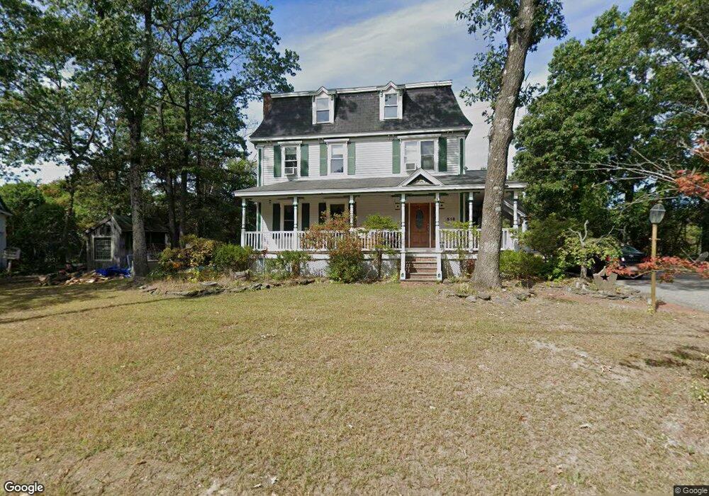 518 Johnny Appleseed Ln, Leominster, MA 01453 - photo 1