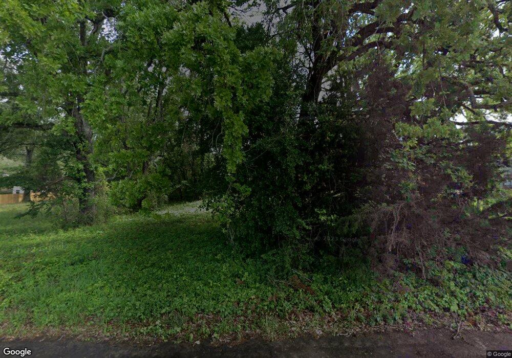 1911 North Dr, Tyler, TX 75703 - photo 1