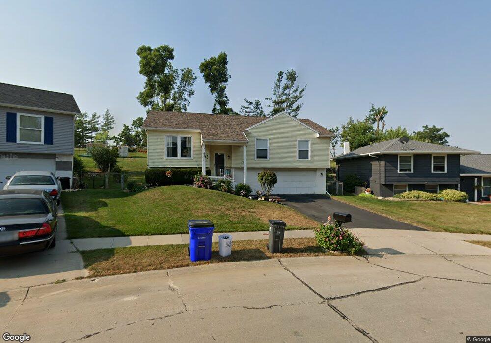 4571 Jonathan Ln NW, Cedar Rapids, IA 52405 - photo 1