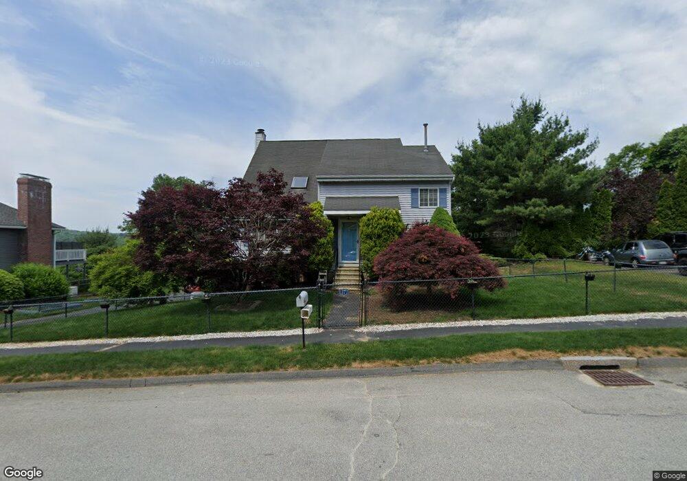 17 Stonehouse Ln, Worcester, MA 01609 - photo 1