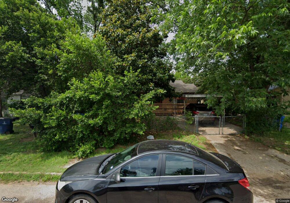 915 W Acheson St, Denison, TX 75020 - photo 1