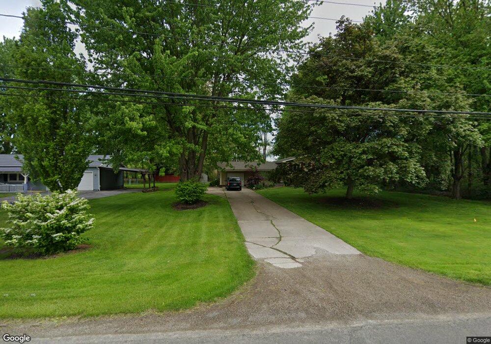 5403 W Maple Rd, Geneva, OH 44041 - photo 1