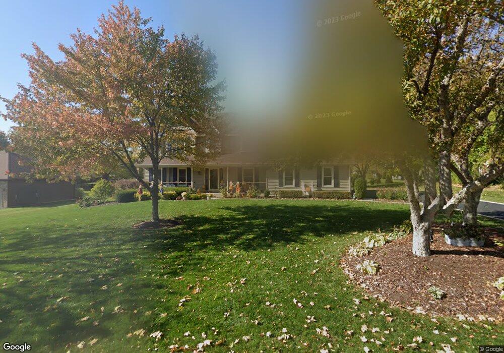 400 Greens View Dr, Algonquin, IL 60102 - photo 1