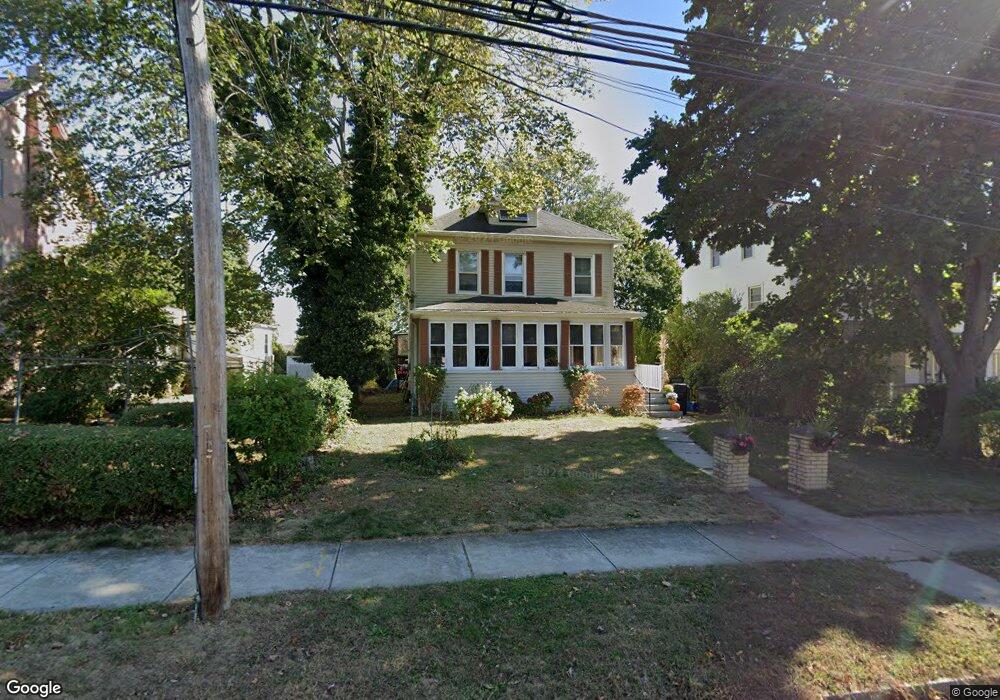 1114 Ocean Ave, New London, CT 06320 - photo 1