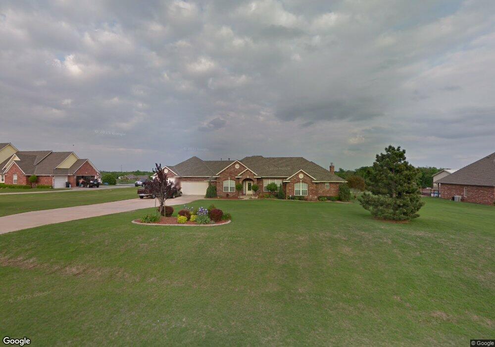 1308 Lost Creek Dr, Moore, OK 73160 - photo 1