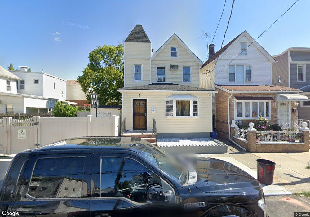 9511 109th St, South Richmond Hill, NY 11419 - photo 1