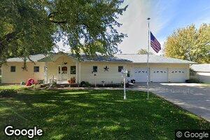 245 S 6th St, Akron, IA 51001