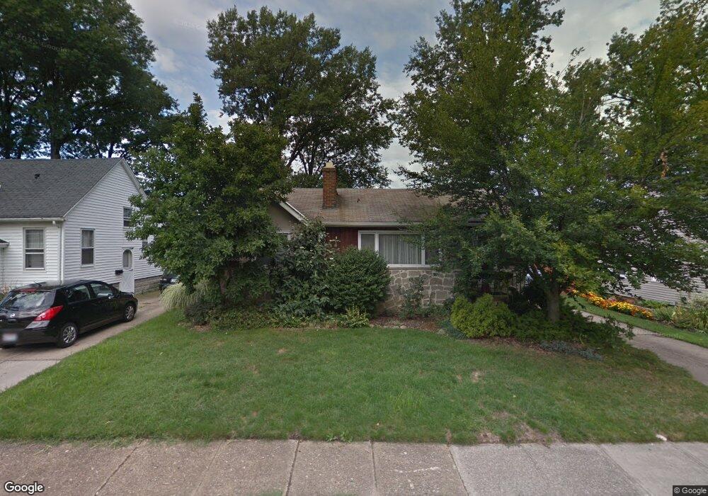 1894 Harding Dr, Wickliffe, OH 44092 - photo 1