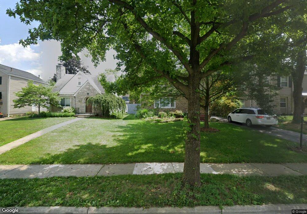 904 Montrose Ave, Columbus, OH 43209 - photo 1
