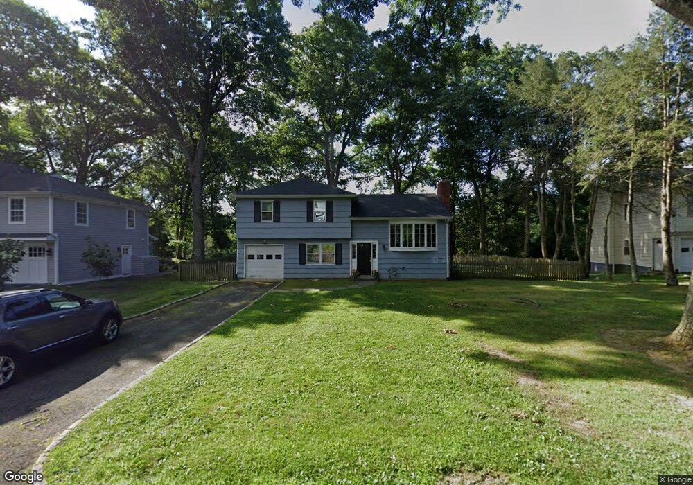 22 Gregory Rd, Cos Cob, CT 06807 - photo 1
