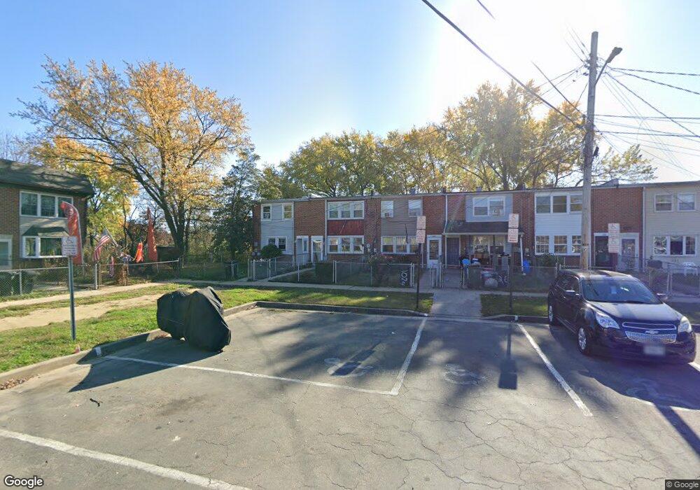 1022 Fredonia Ct, Halethorpe, MD 21227 - photo 1