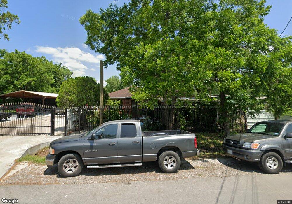 11042 Ell Rd, Houston, TX 77093 - photo 1