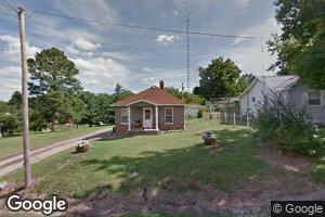 305 E Franklin Ave, Orient, IL 62874
