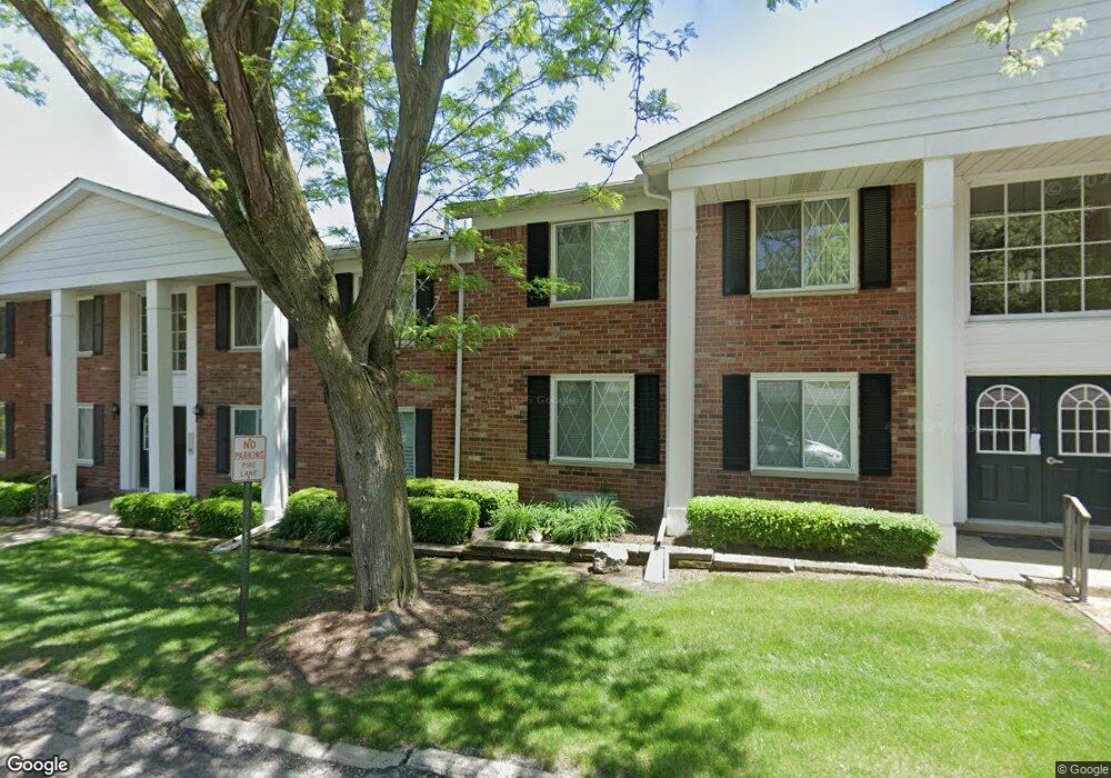 2383 Mulberry Square, Bloomfield Hills, MI 48302 - photo 1