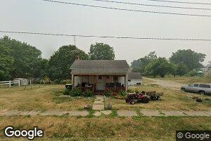 302 E 1st St, Maquon, IL 61458