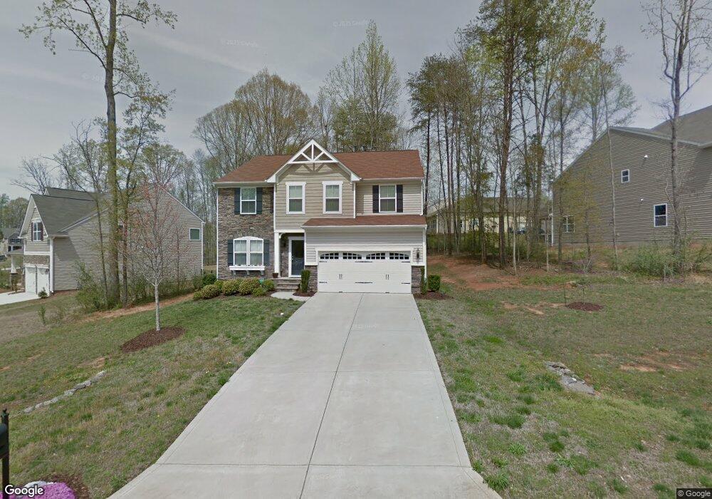 916 Autumn Glen Ct, Clover, SC 29710 - photo 1