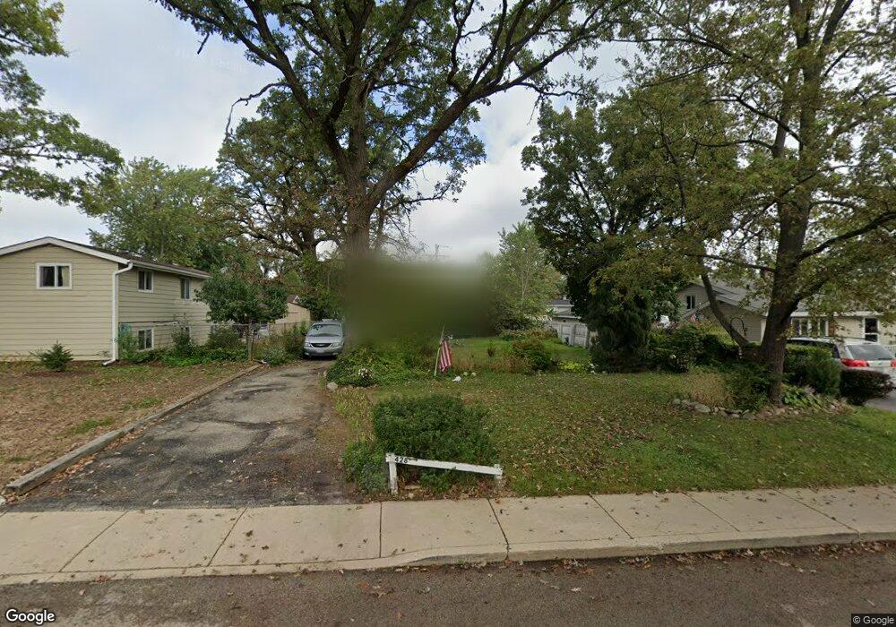 428 Blackhawk Ave, Carpentersville, IL 60110 - photo 1