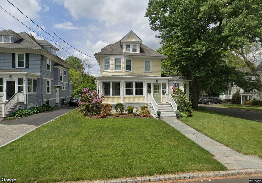 18 Clinton Ave, New Providence, NJ 07974 - photo 1