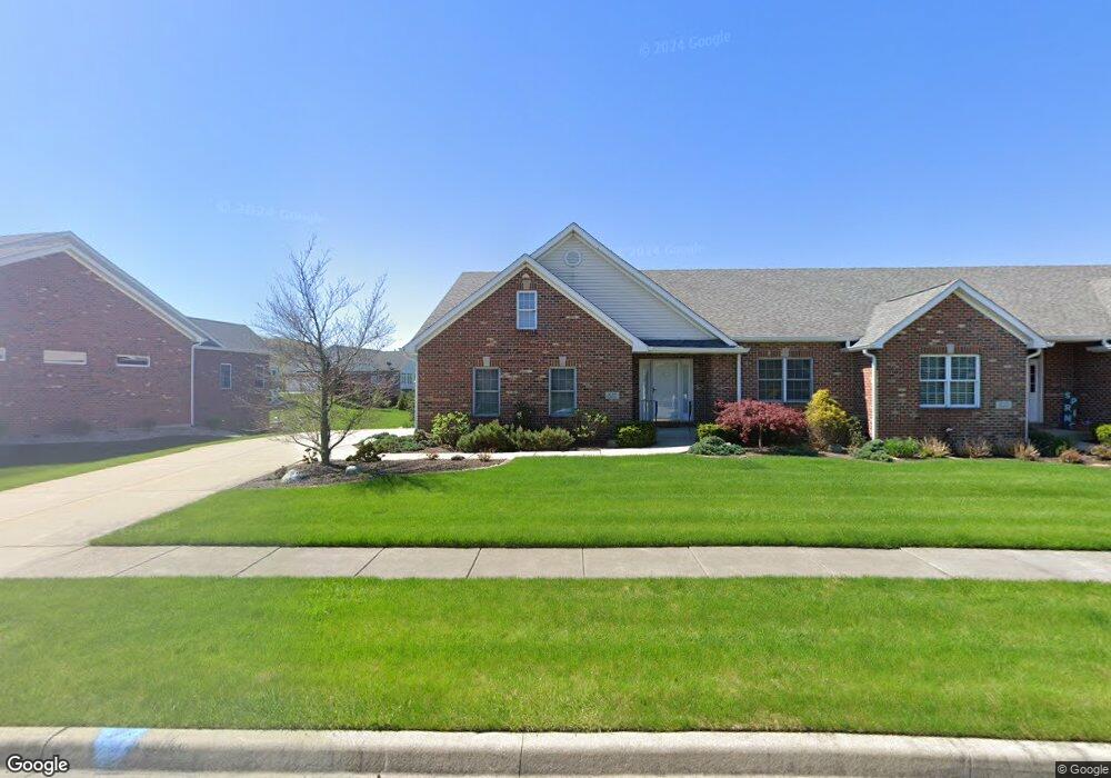 827 Shannon Dr, Crown Point, IN 46307 - photo 1