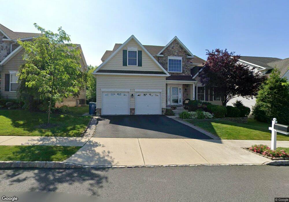 2133 Larkspur Ct, Pennsburg, PA 18073 - photo 1