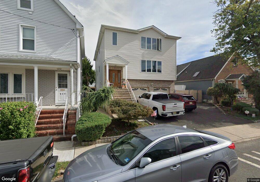 647 Bachellor Ave, Linden, NJ 07036 - photo 1